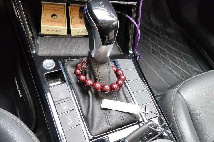 Used Volkswagen Passat 2020 330TSI Elite Edition China VI Gear Lever