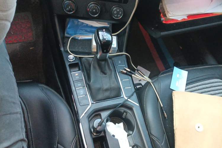 Used Volkswagen Passat 2020 Revised Version 280TSI Business Edition China VI Standard Gear Lever