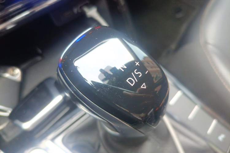 Used Volkswagen Passat 2020 330TSI Luxury Edition China VI Gear Lever