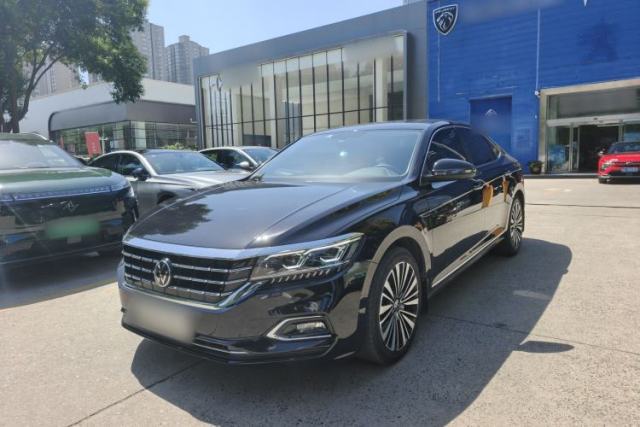 Used Volkswagen Passat 2020 Revised Version 330TSI Luxury Edition China VI Standard