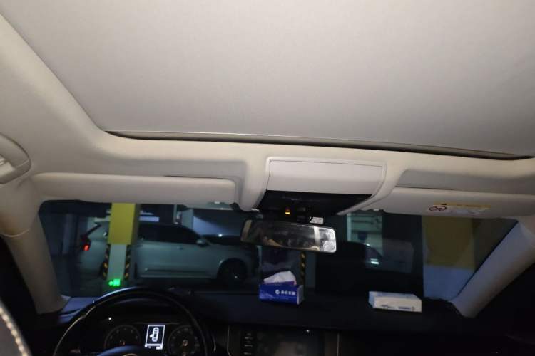 Used Volkswagen Passat 2020 330TSI Elite Edition China VI Headliner