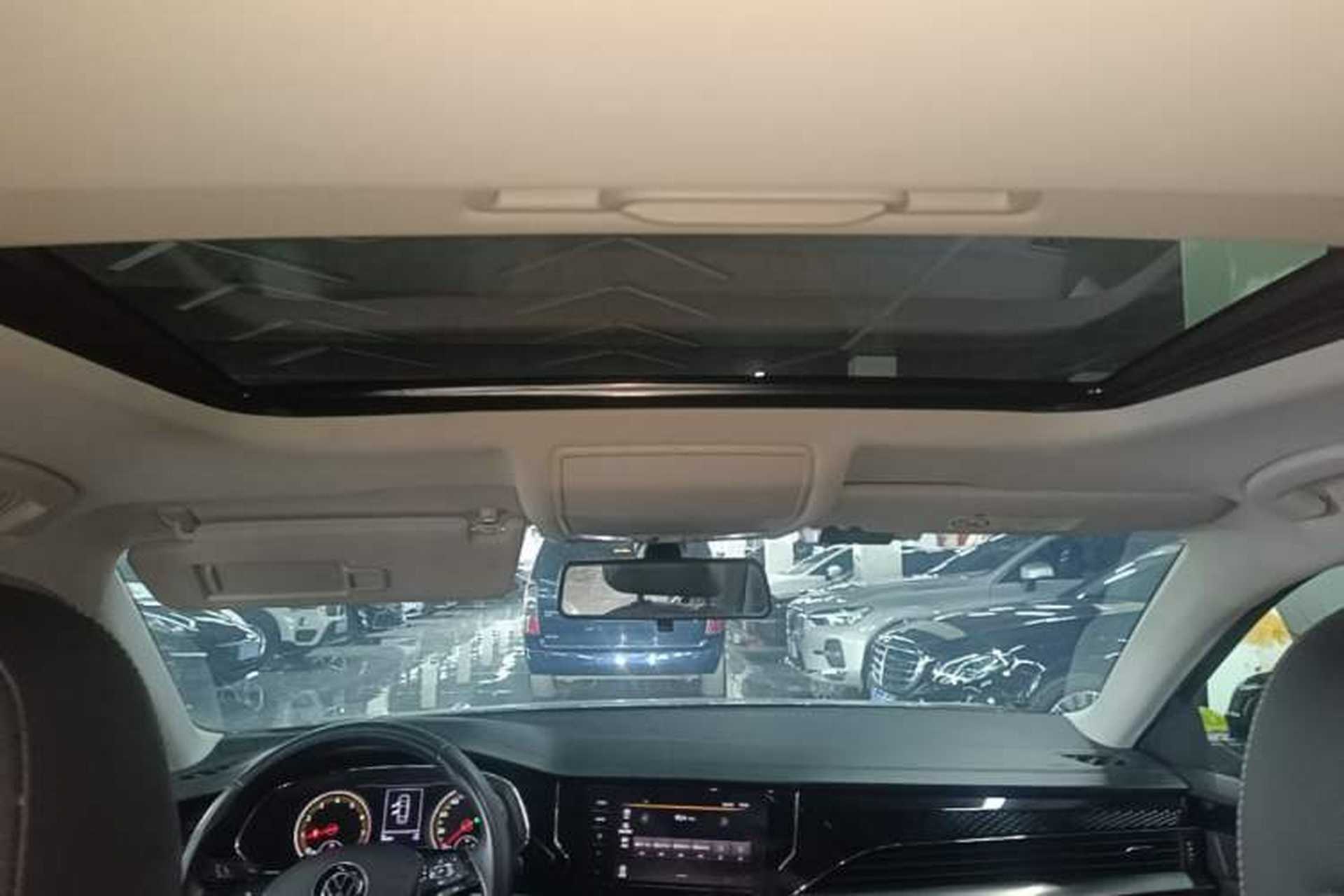 Used Volkswagen Passat 2020 Revised Version 280TSI Elite Edition China VI Standard Headliner