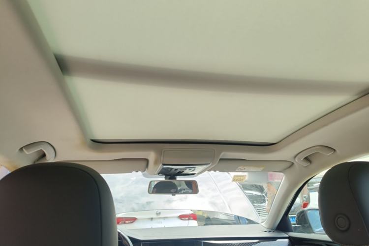 Used Volkswagen Passat 2020 330TSI Elite Edition China VI Headliner