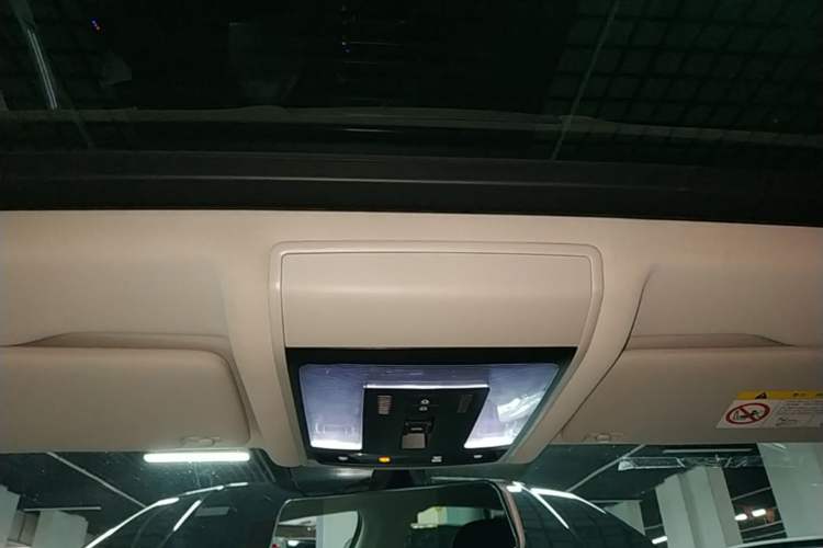 Used Volkswagen Passat 2020 330TSI Luxury Edition China VI Headliner