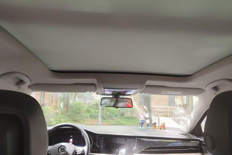 Used Volkswagen Passat 2020 330TSI Elite Edition China VI Headliner