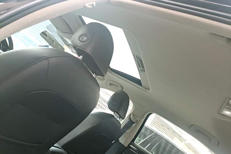 Used Volkswagen Passat 2020 Revised Version 280TSI Business Edition China VI Standard Headliner
