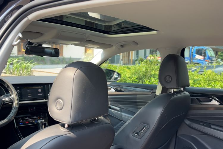 Used Volkswagen Passat 2020 Revised Version 280TSI Elite Edition China VI Standard Headliner
