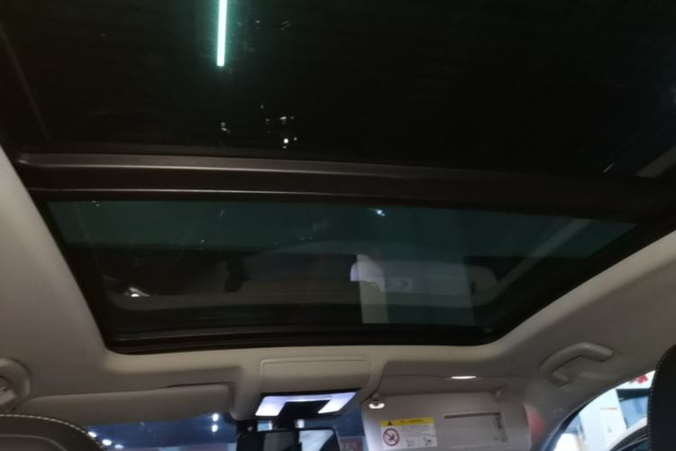 Used Volkswagen Passat 2020 Facelift 330TSI Elite Edition China VI Standard Headliner