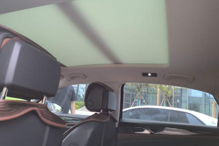 Used Volkswagen Passat 2020 Facelift 330TSI Prestige Edition China VI Standard Headliner