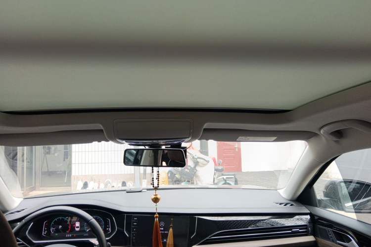 Used Volkswagen Passat 2020 Revised Version 330TSI Luxury Edition China VI Standard Headliner