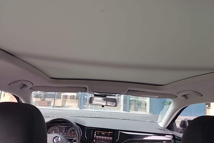 Used Volkswagen Passat 2020 330TSI Elite Edition China VI Headliner