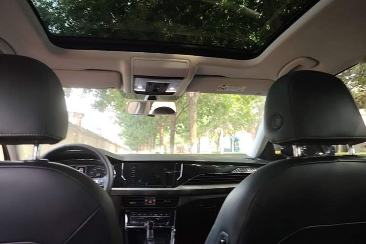Used Volkswagen Passat 2020 330TSI Elite Edition China VI Headliner