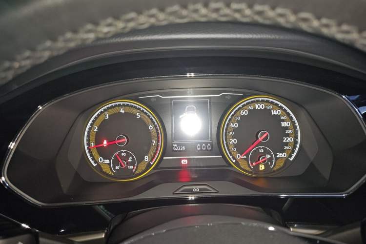 Used Volkswagen Passat 2020 330TSI Elite Edition China VI Instrument Cluster