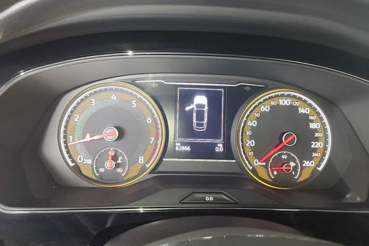 Used Volkswagen Passat 2020 Facelift 330TSI Elite Edition China VI Standard Instrument Cluster