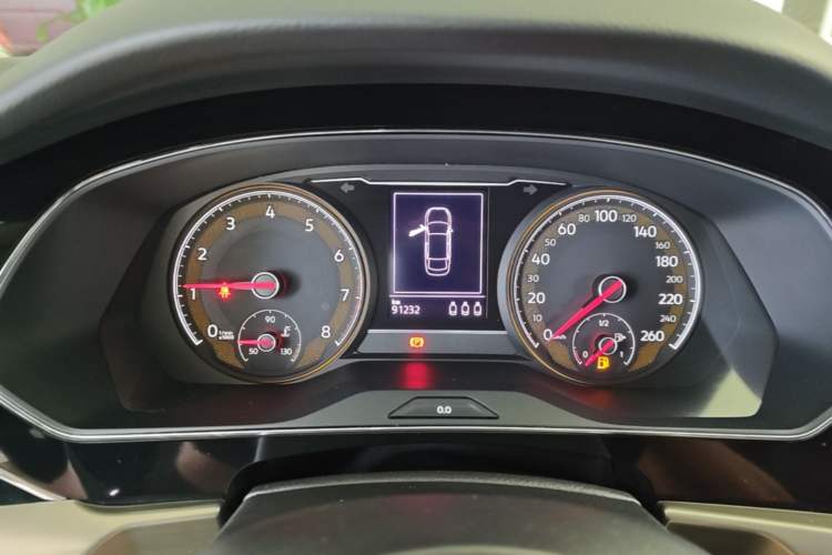 Used Volkswagen Passat 2020 Facelift 330TSI Elite Edition China VI Standard Instrument Cluster