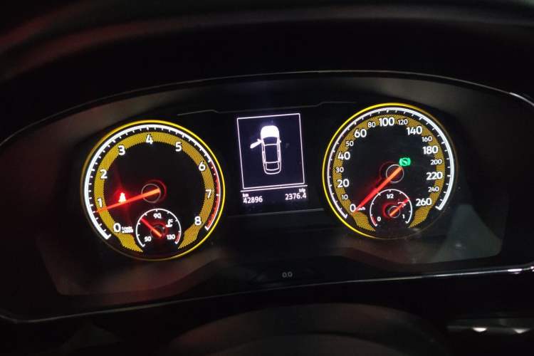 Used Volkswagen Passat 2020 330TSI Elite Edition China VI Instrument Cluster