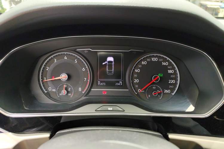 Used Volkswagen Passat 2020 330TSI Elite Edition China VI Instrument Cluster