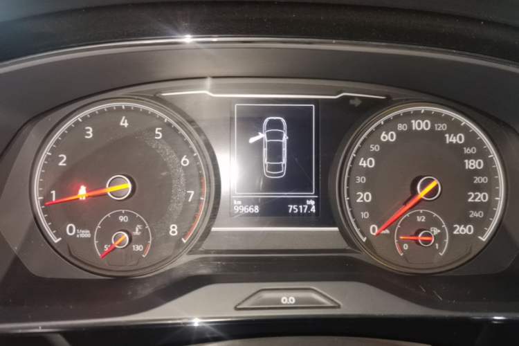 Used Volkswagen Passat 2020 Facelift 330TSI Elite Edition China VI Standard Instrument Cluster