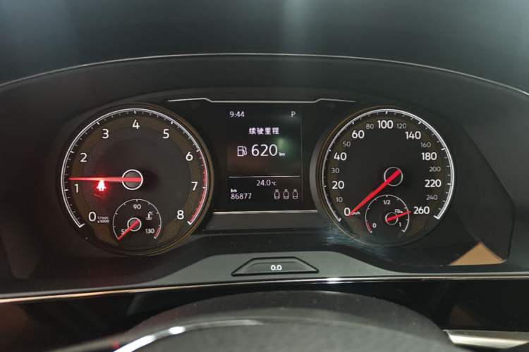 Used Volkswagen Passat 2020 Facelift 330TSI Elite Edition China VI Standard Instrument Cluster
