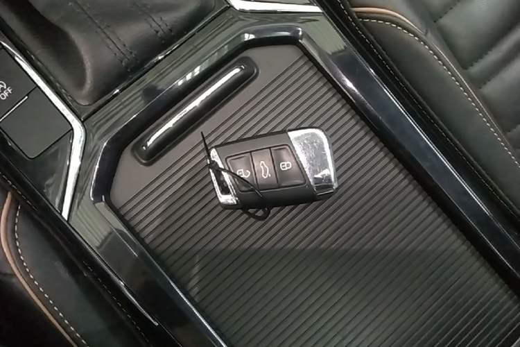 Used Volkswagen Passat 2020 Revised Version 280TSI Elite Edition China VI Standard Interior 1