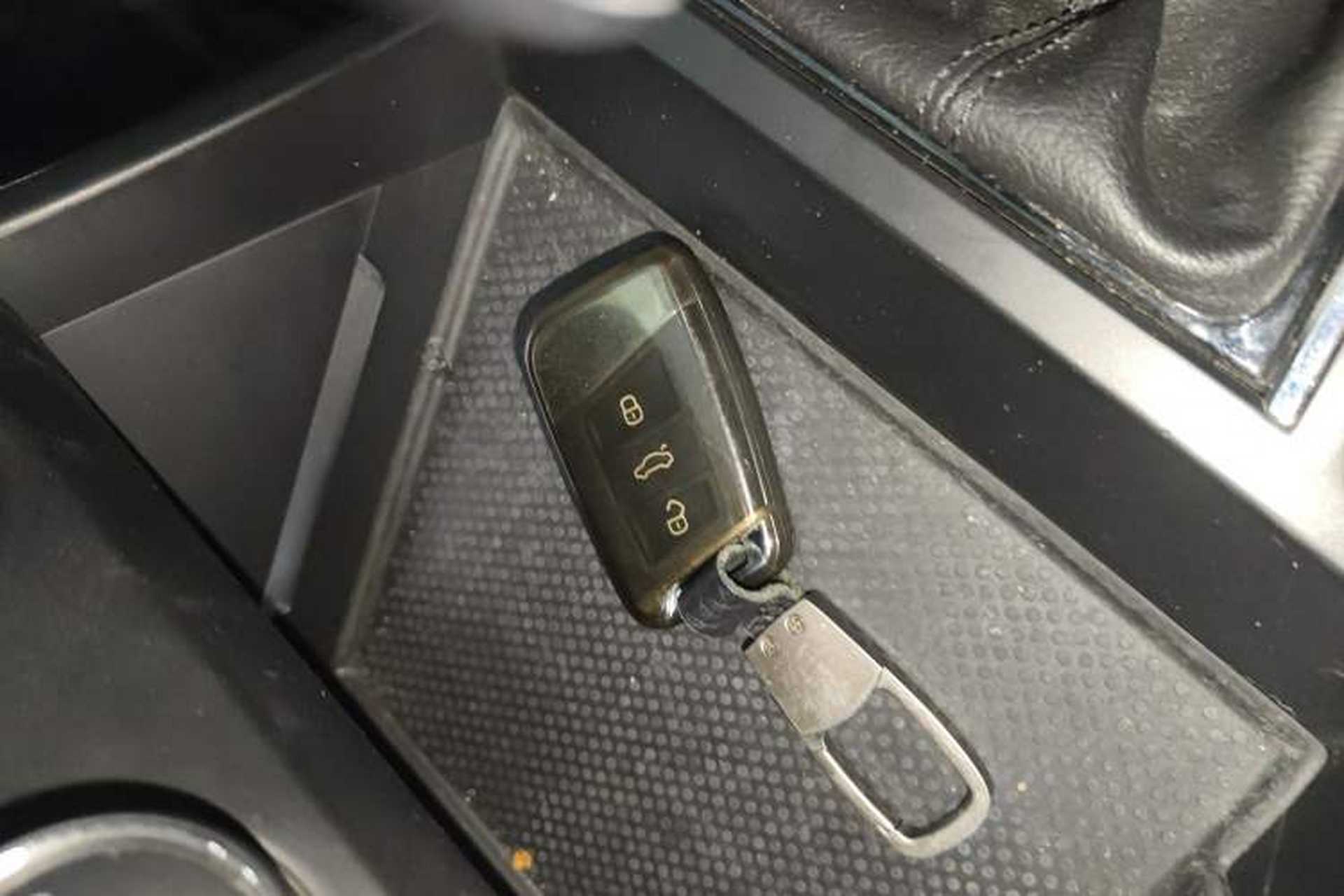 Used Volkswagen Passat 2020 Revised Version 280TSI Business Edition China VI Standard Interior 1