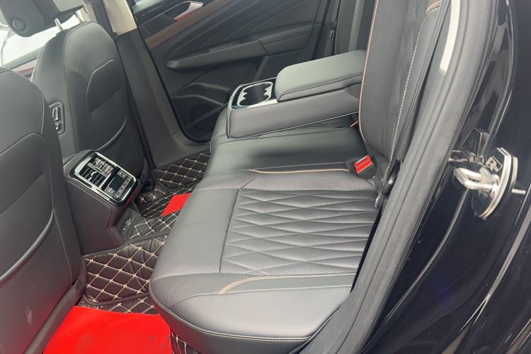 Used Volkswagen Passat 2020 330TSI Prestige Edition China VI Standard Interior 2
