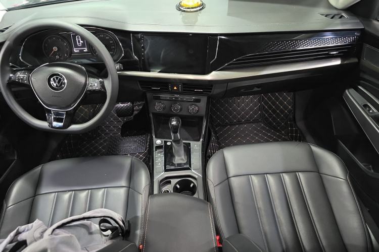 Used Volkswagen Passat 2020 Revised Version 280TSI Business Edition China VI Standard Interior 3