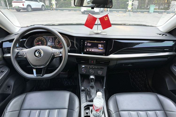 Used Volkswagen Passat 2020 Revised Version 280TSI Business Edition China VI Standard Interior 3