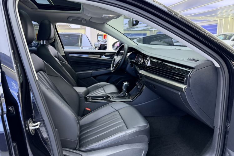 Used Volkswagen Passat 2020 280TSI Business Edition China VI Standard Interior 4