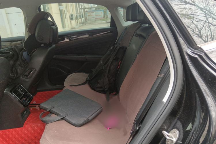 Used Volkswagen Passat 2020 Revised Version 330TSI Luxury Edition China VI Standard Interior 4