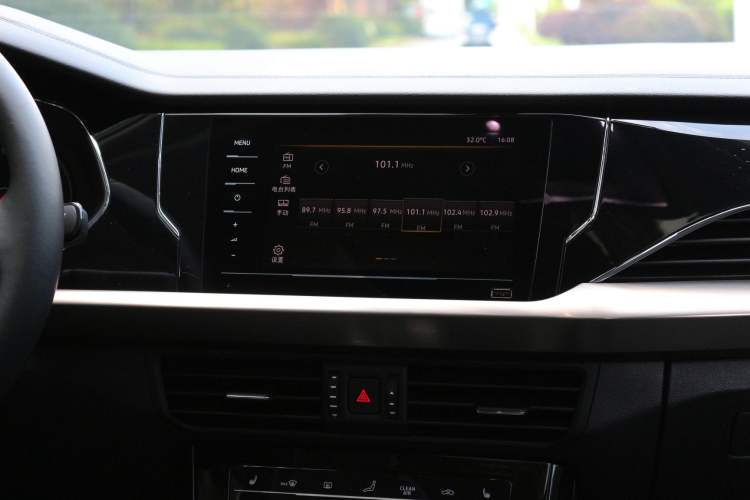 Used Volkswagen Passat 2020 330TSI Elite Edition China VI Interior 7