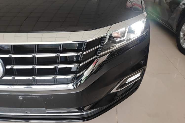 Used Volkswagen Passat 2020 330TSI Elite Edition China VI Left Front Headlight