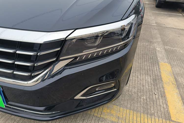 Used Volkswagen Passat 2020 Revised Version 330TSI Luxury Edition China VI Standard Left Front Headlight