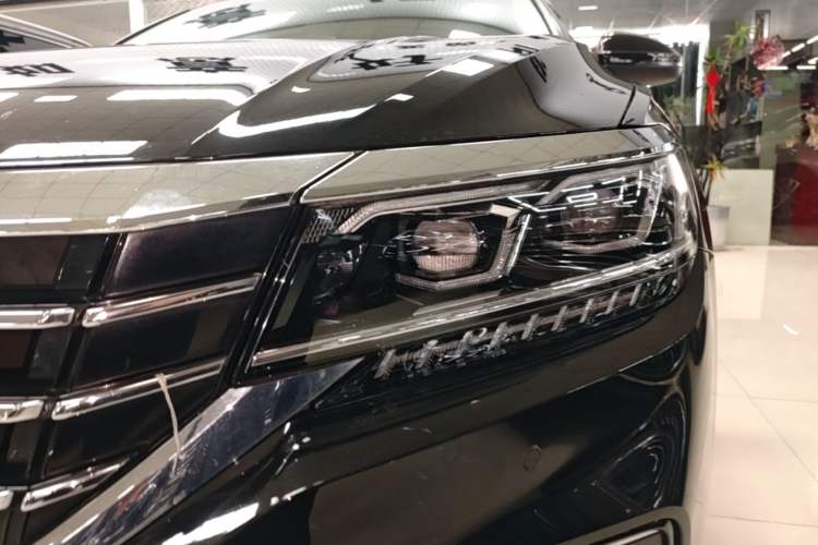 Used Volkswagen Passat 2020 Revised Version 330TSI Luxury Edition China VI Standard Left Front Headlight