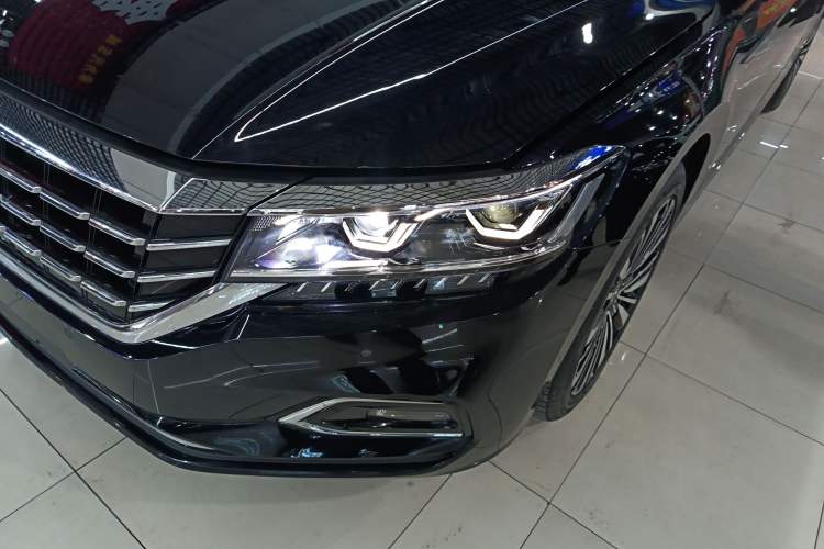 Used Volkswagen Passat 2020 Revised Version 330TSI Luxury Edition China VI Standard Left Front Headlight