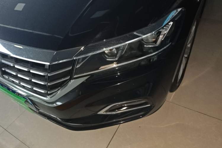 Used Volkswagen Passat 2020 330TSI Elite Edition China VI Left Front Headlight