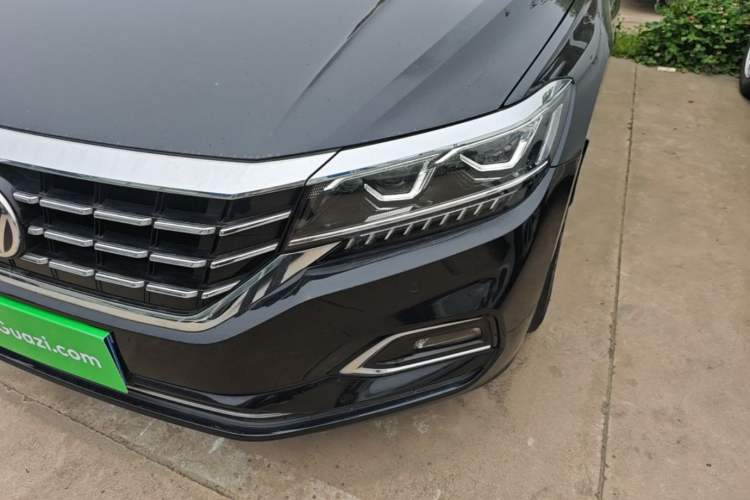 Used Volkswagen Passat 2020 330TSI Luxury Edition China VI Left Front Headlight