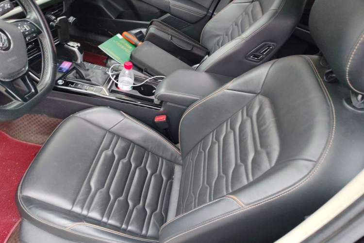 Used Volkswagen Passat 2020 330TSI Elite Edition China VI Left Front Seat