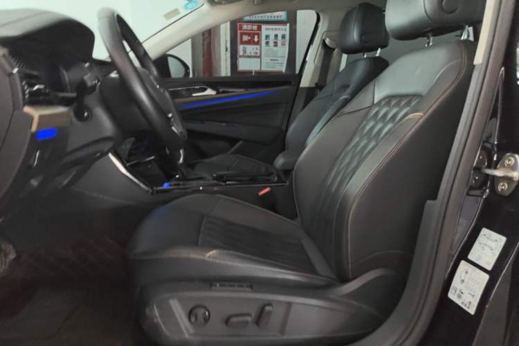 Used Volkswagen Passat 2020 330TSI Luxury Edition China VI Left Front Seat