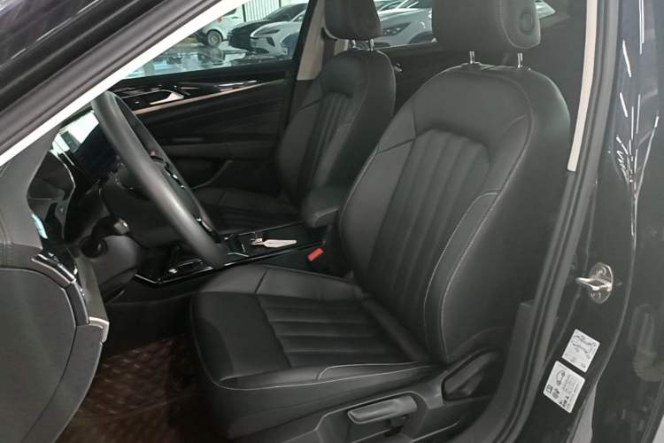 Used Volkswagen Passat 2020 Revised Version 280TSI Business Edition China VI Standard Left Front Seat