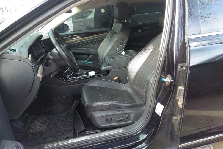Used Volkswagen Passat 2020 Revised Version 330TSI Luxury Edition China VI Standard Left Front Seat