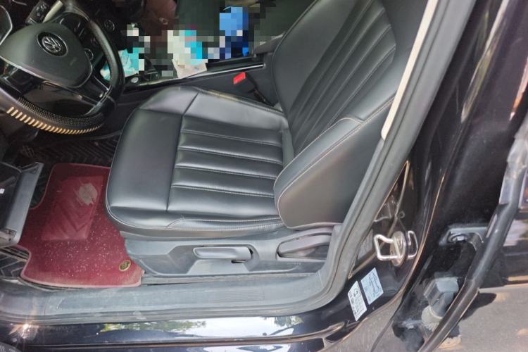 Used Volkswagen Passat 2020 280TSI Business Edition China VI Standard Left Front Seat
