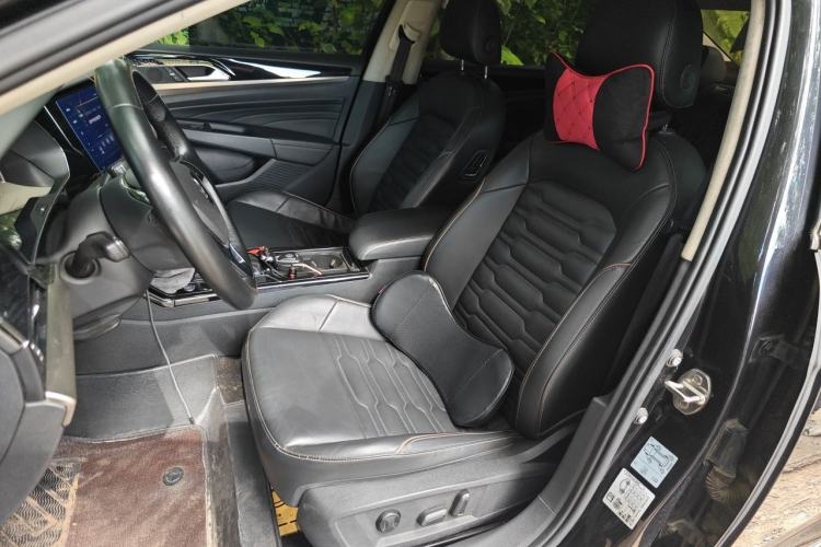 Used Volkswagen Passat 2020 330TSI Elite Edition China VI Left Front Seat