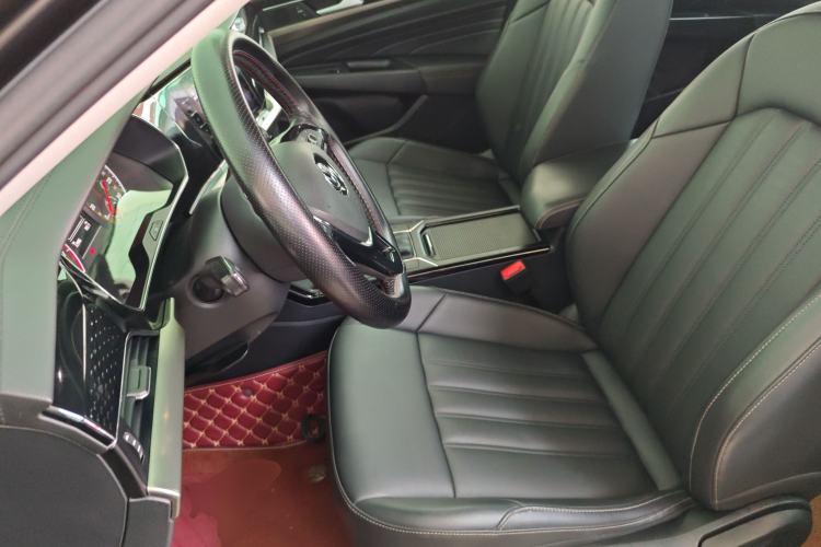 Used Volkswagen Passat 2020 280TSI Business Edition China VI Standard Left Front Seat