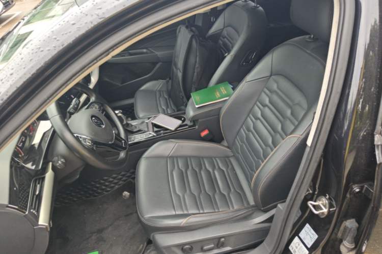 Used Volkswagen Passat 2020 Facelift 330TSI Elite Edition China VI Standard Left Front Seat