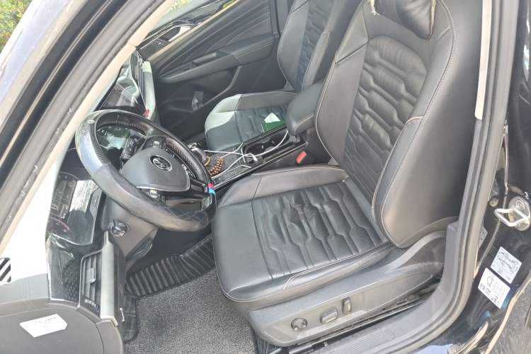 Used Volkswagen Passat 2020 330TSI Elite Edition China VI Left Front Seat