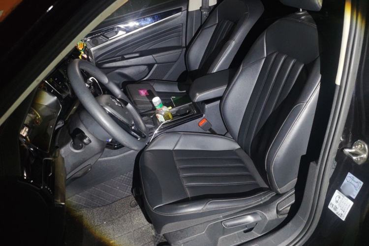 Used Volkswagen Passat 2020 280TSI Business Edition China VI Standard Left Front Seat