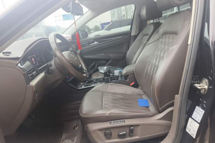 Used Volkswagen Passat 2020 330TSI Luxury Edition China VI Left Front Seat