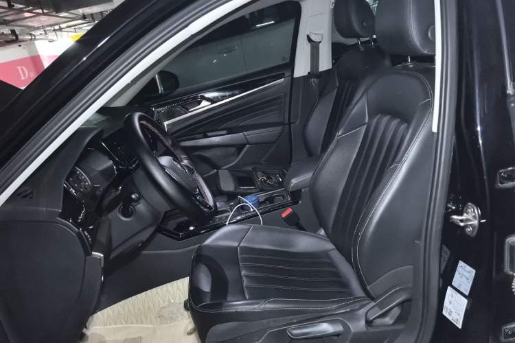 Used Volkswagen Passat 2020 Revised Version 280TSI Business Edition China VI Standard Left Front Seat