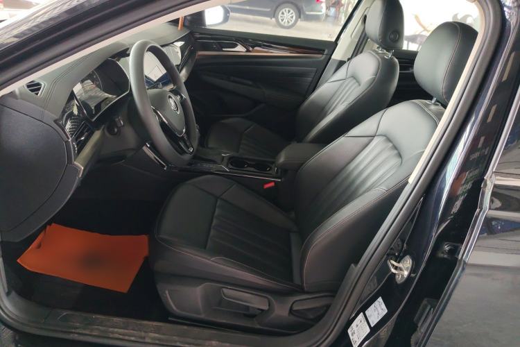 Used Volkswagen Passat 2020 Revised Version 280TSI Business Edition China VI Standard Left Front Seat